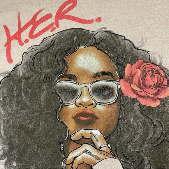 Goodie Two Sleeves H.E.R. Graphic Custom Cut-Out Sweatshirt M/L - Picture 6 of 9